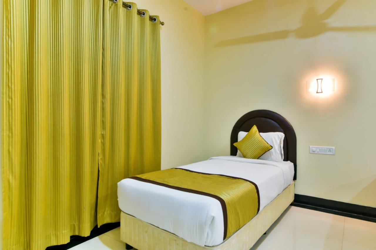 Baga Fantacia Beach Inn Calangute Zewnętrze zdjęcie
