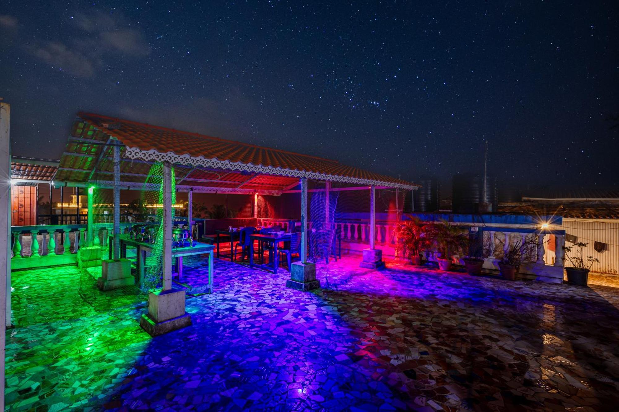Baga Fantacia Beach Inn Calangute Zewnętrze zdjęcie