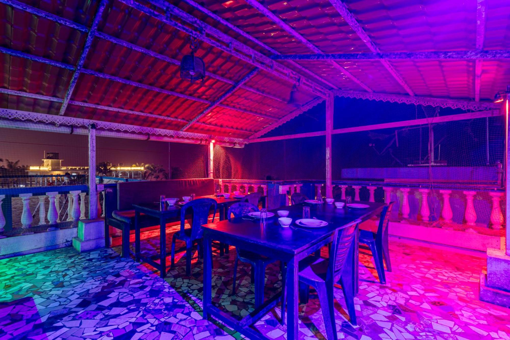 Baga Fantacia Beach Inn Calangute Zewnętrze zdjęcie