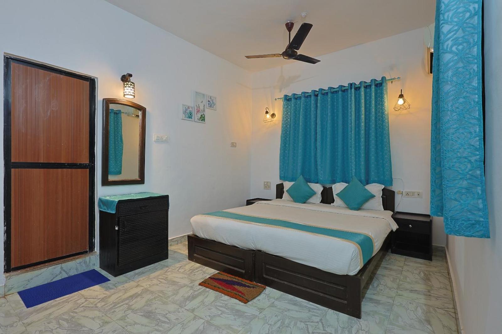 Baga Fantacia Beach Inn Calangute Pokój zdjęcie