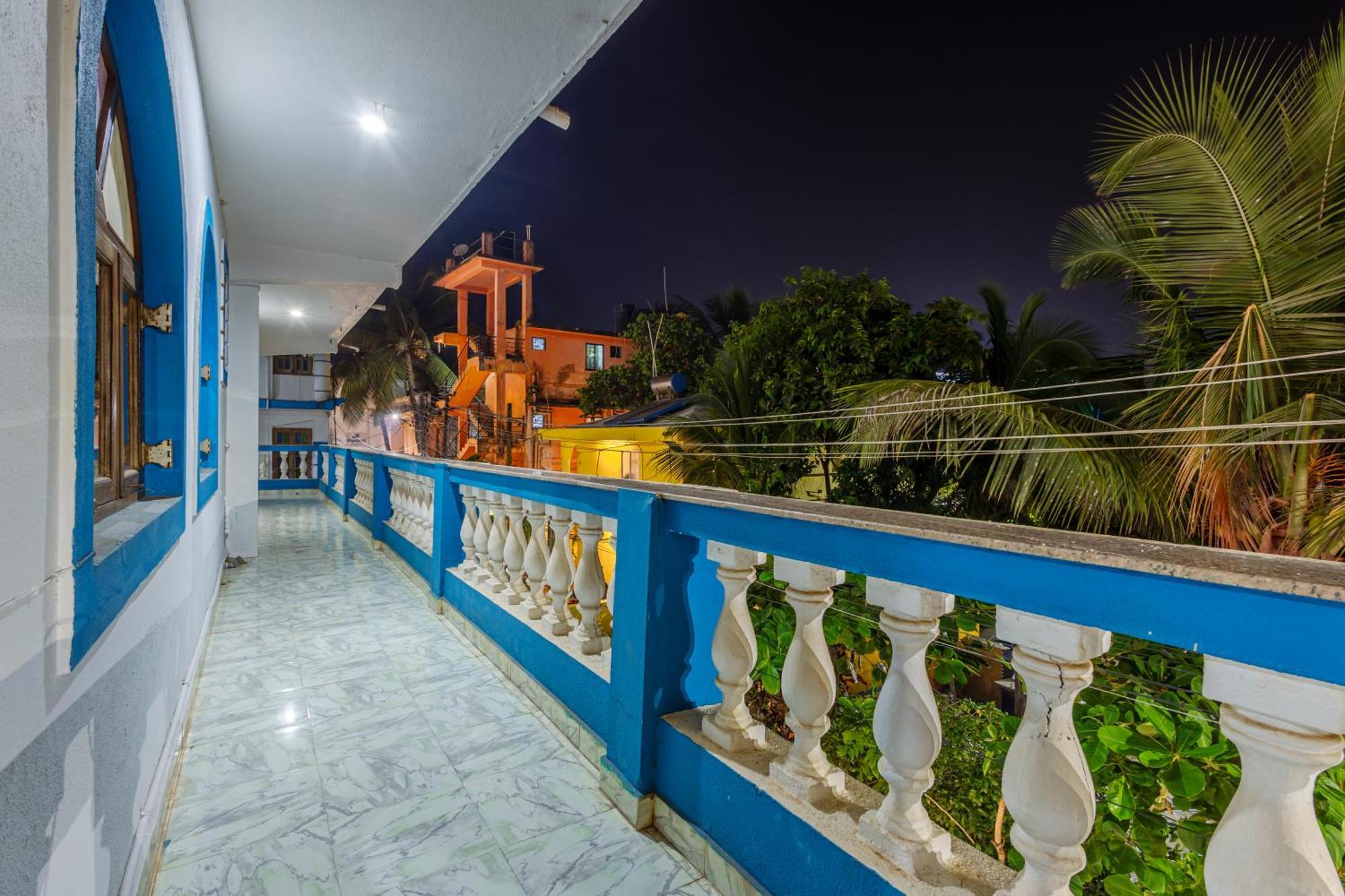 Baga Fantacia Beach Inn Calangute Pokój zdjęcie